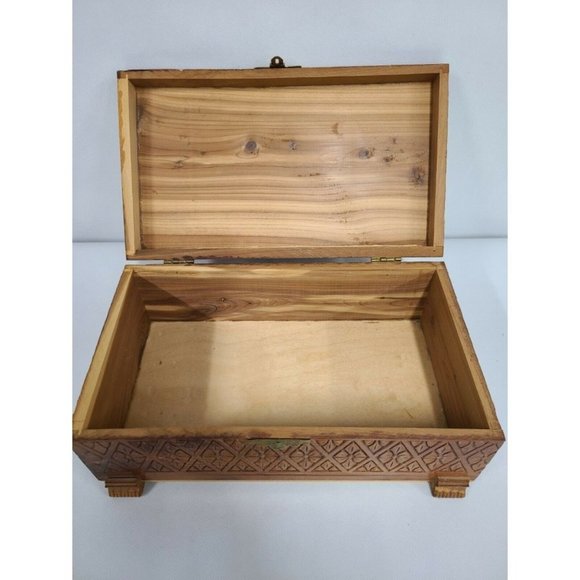 Vintage Hand Carved Painted Art Wood Jewelry Box - Picture 8 of 12